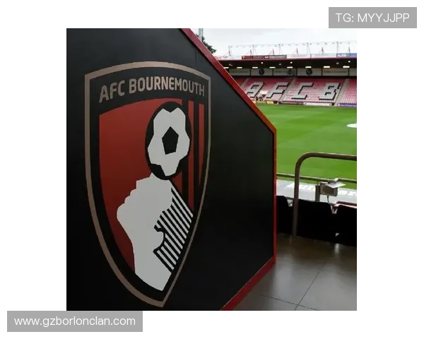 足球明星的独特技艺揭秘助你提升球场表现与技巧水平 足球明星的独特技艺揭秘助你提升球场表现与技巧水平