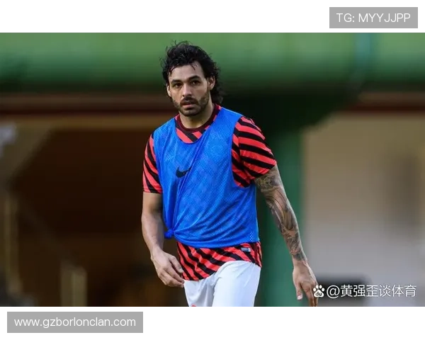 黄强专访揭秘足球成功背后的秘诀与奋斗故事 黄强专访揭秘足球成功背后的秘诀与奋斗故事