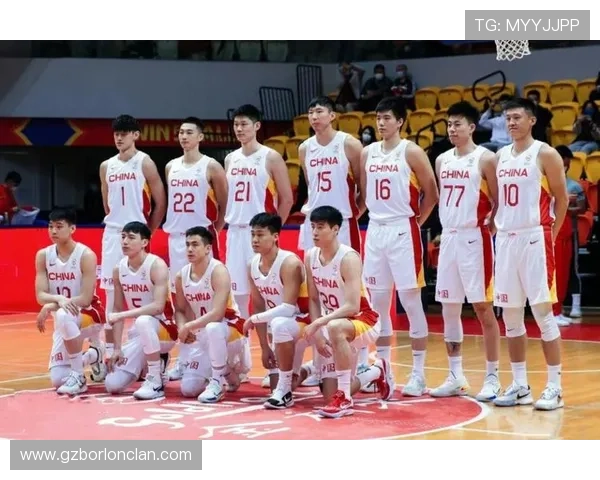 重庆篮球队实力强劲荣登全国排行榜第三名引发热议